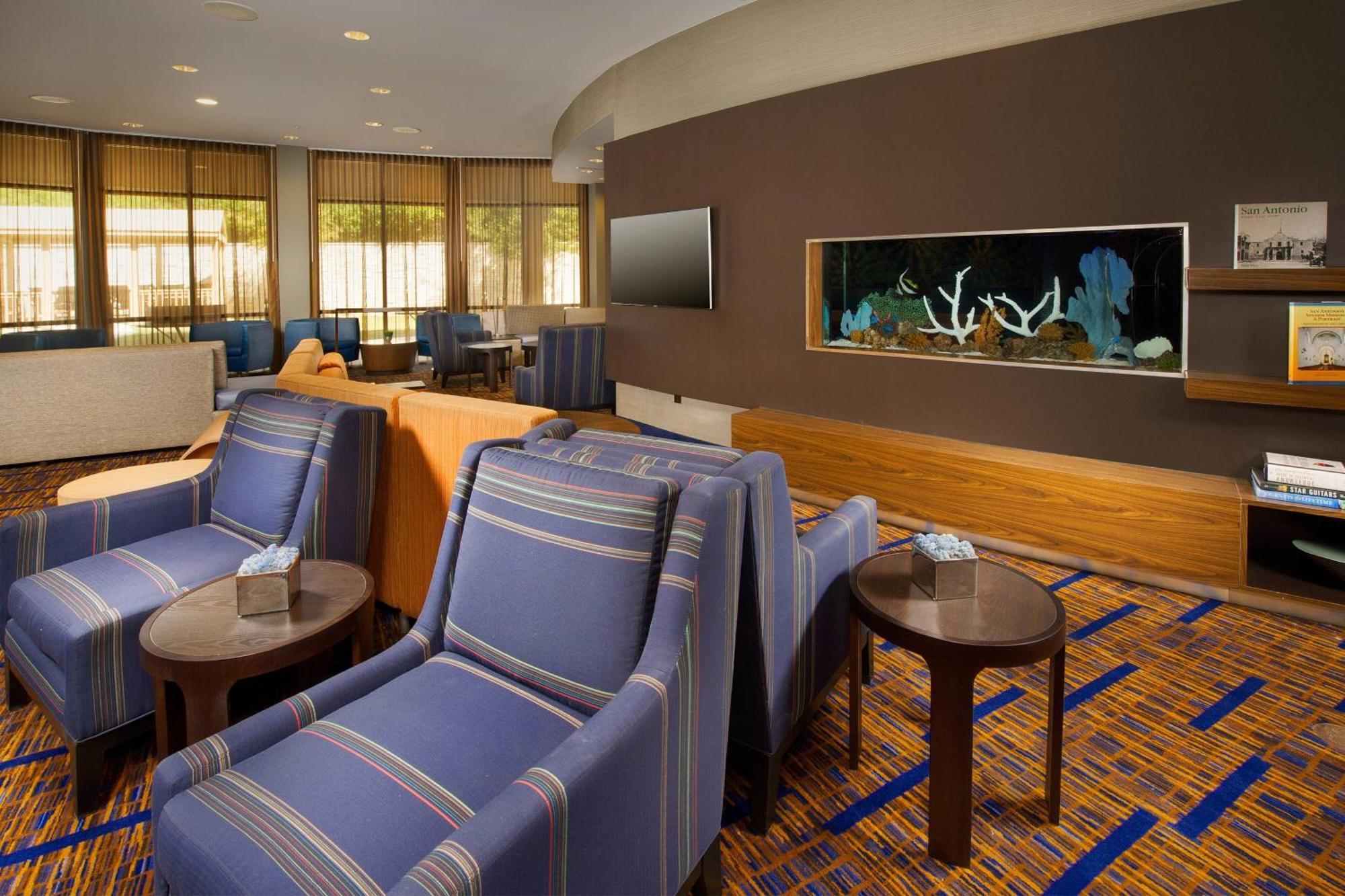 Courtyard By Marriott San Antonio Seaworld/Lackland Екстериор снимка