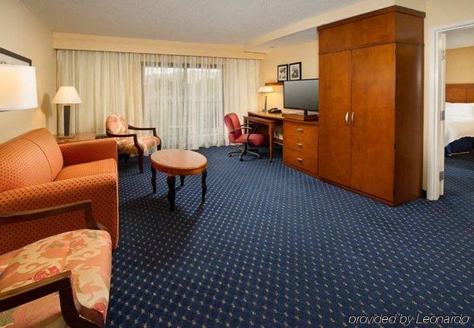 Courtyard By Marriott San Antonio Seaworld/Lackland Екстериор снимка