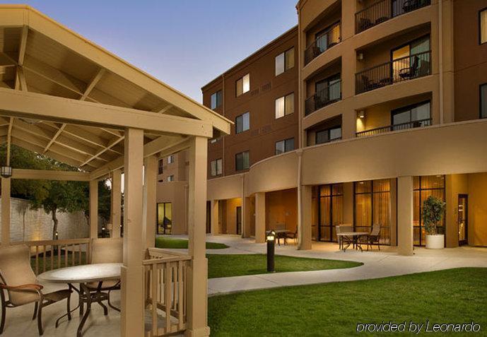 Courtyard By Marriott San Antonio Seaworld/Lackland Екстериор снимка